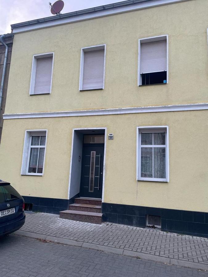 Pension Helga Dessau-Rosslau Buitenkant foto